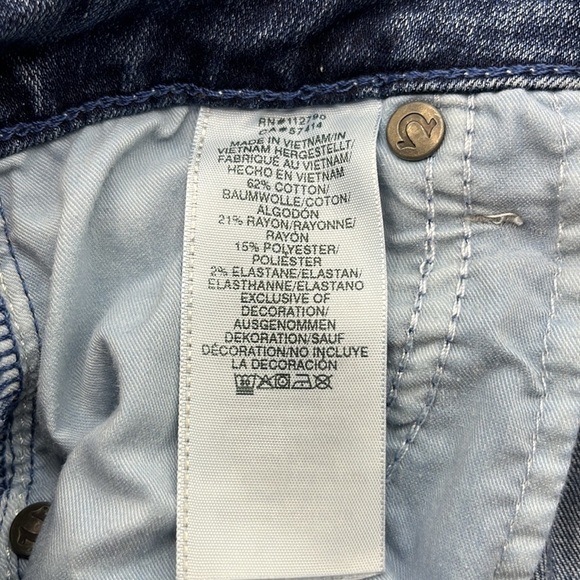 True Religion Riley Knee Shorts Size 25W - Picture 11 of 16